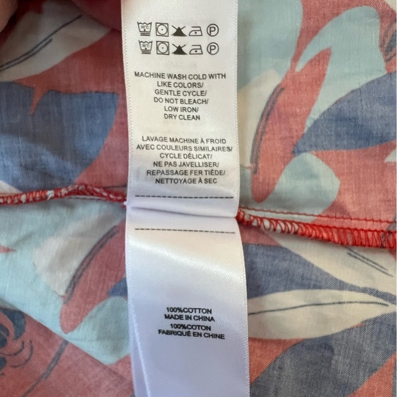 UntuckIt for her Cotton Button Front Faye Dress in Blue, Red, White Floral, 4 - Picture 12 of 14